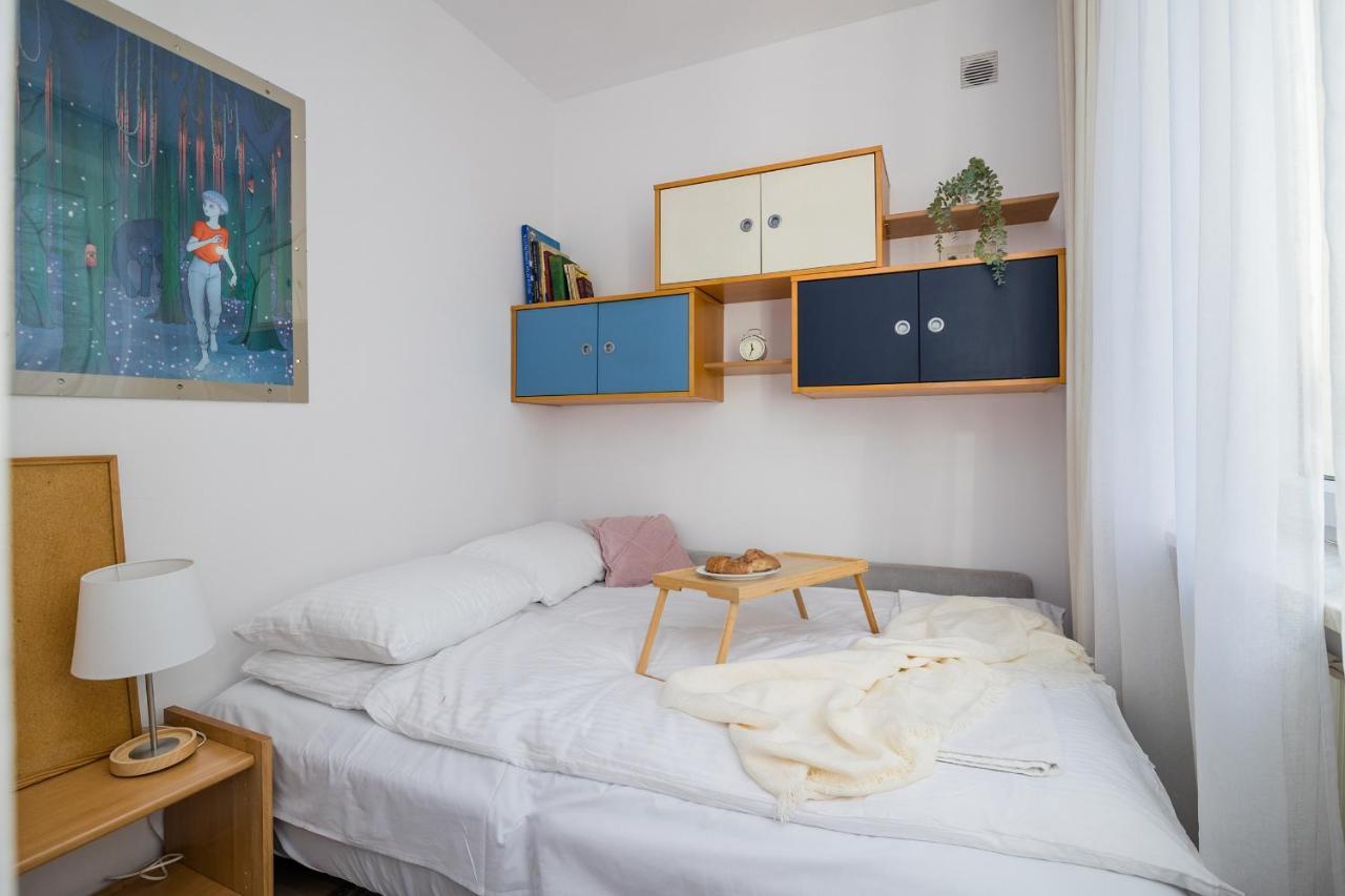 Shortstaypoland Plac Dabrowskiego B140 Varşovia Exterior foto