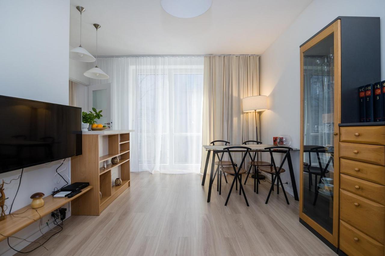 Shortstaypoland Plac Dabrowskiego B140 Varşovia Exterior foto